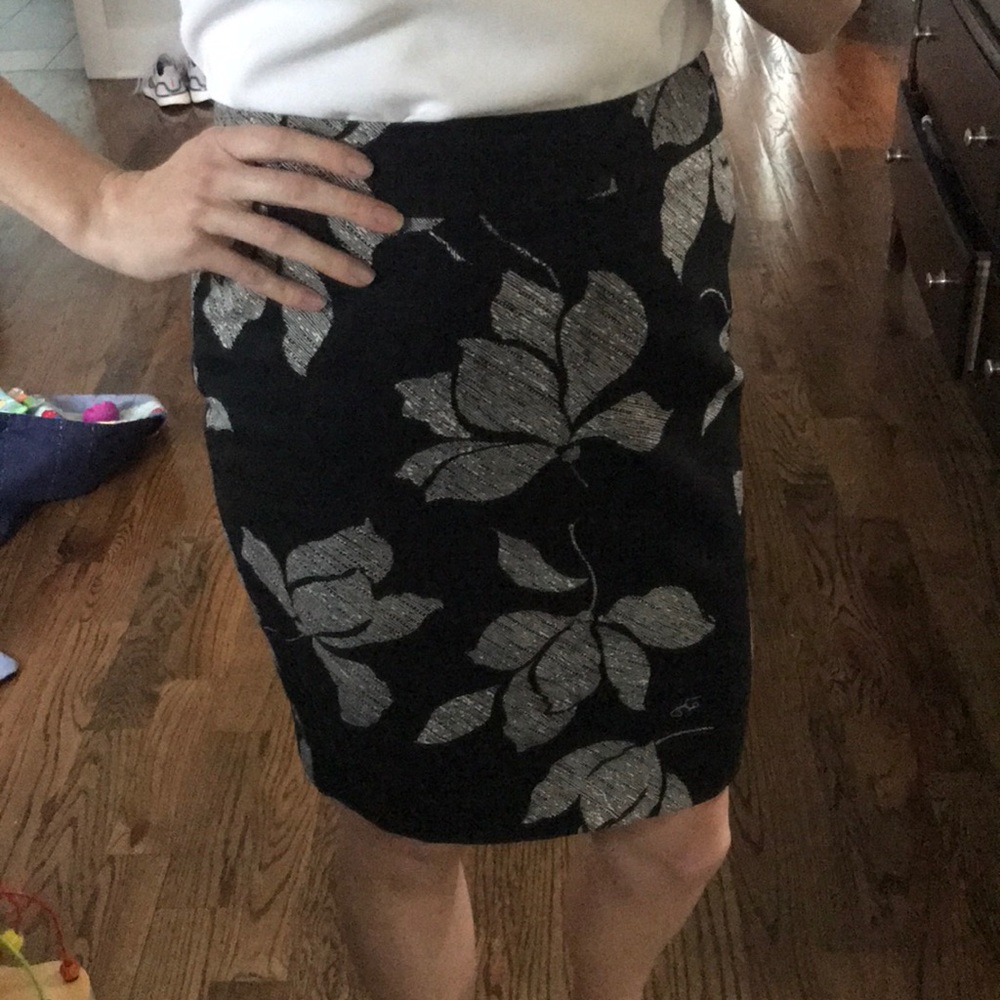 Ann Taylor  pencil skirt